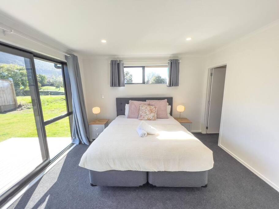 Peaceful 5 Bedrooms Retreat Rotorua Buitenkant foto