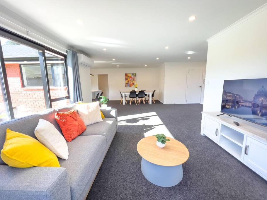 Peaceful 5 Bedrooms Retreat Rotorua Buitenkant foto